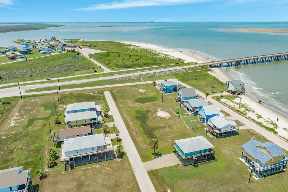 13219 Jolly Roger Freeport, TX 77541