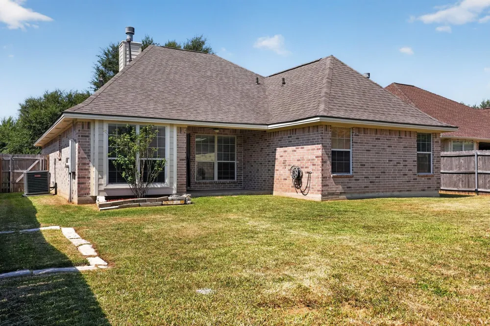 3743 Essen Loop College Station, TX 77845