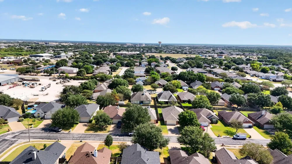3743 Essen Loop College Station, TX 77845