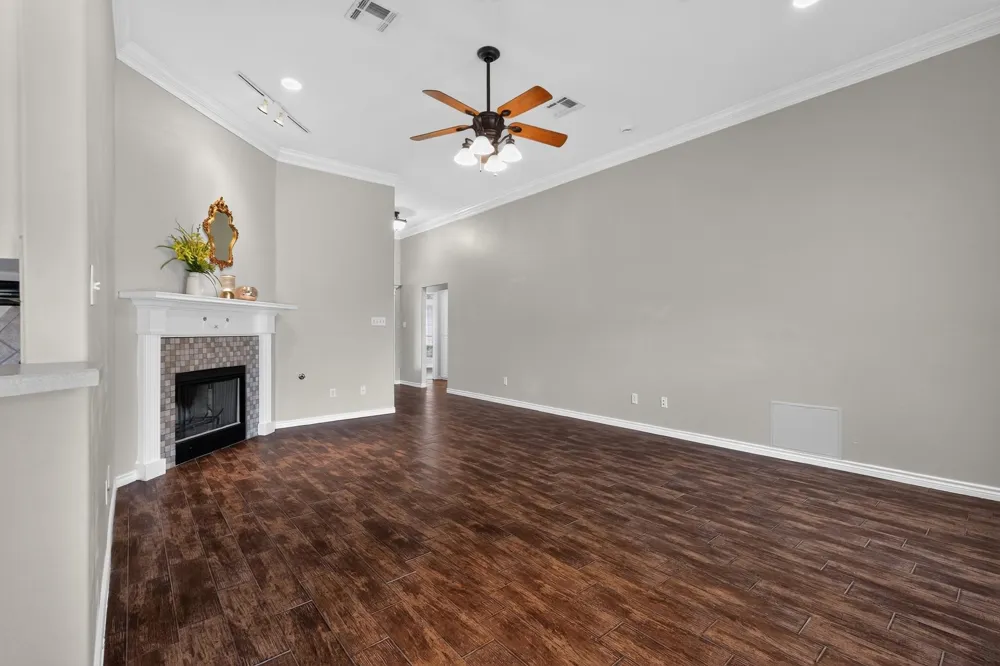 3743 Essen Loop College Station, TX 77845