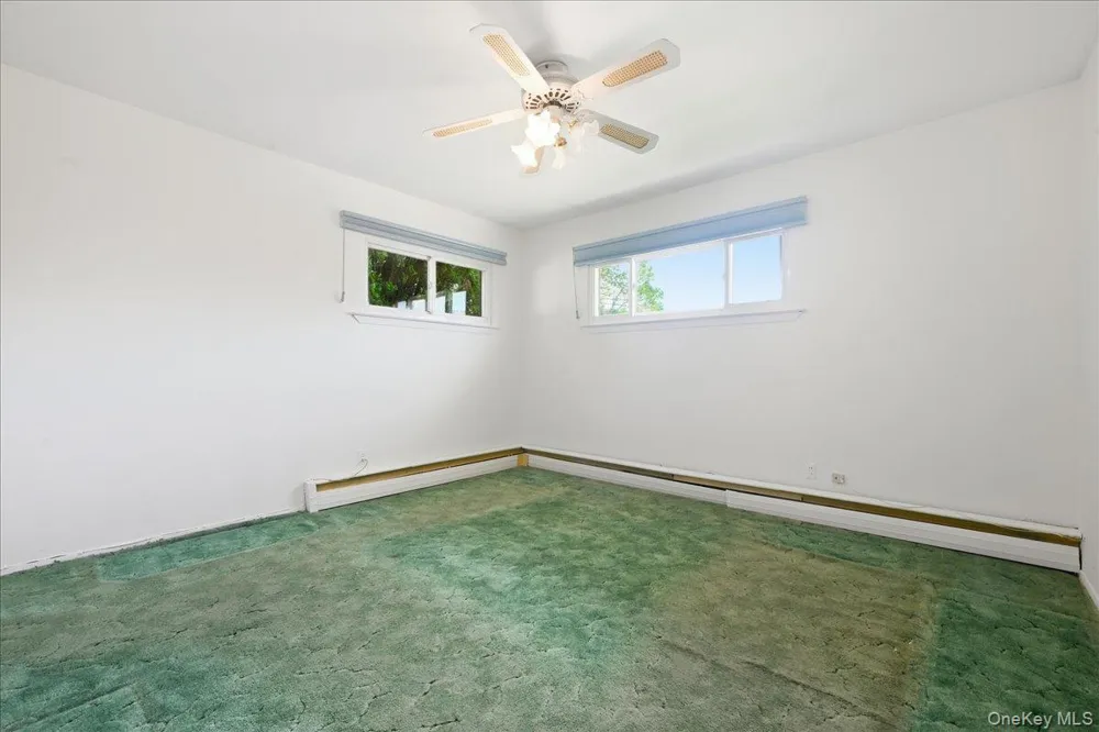 3695 Waverly Avenue Seaford, NY 11783