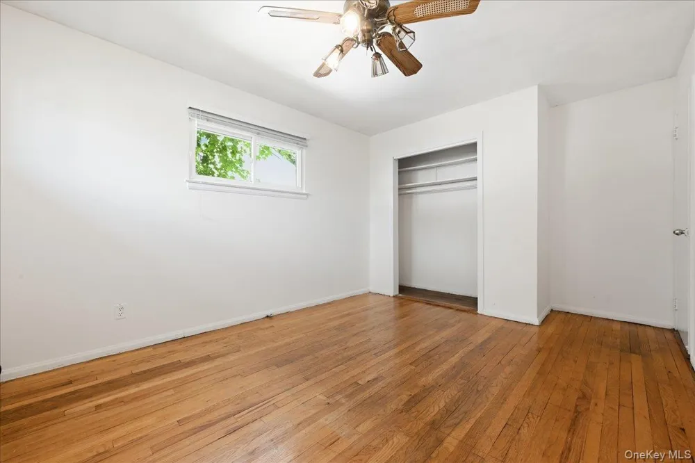 3695 Waverly Avenue Seaford, NY 11783
