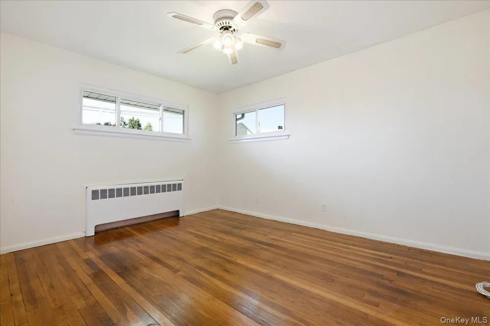 3695 Waverly Avenue Seaford, NY 11783