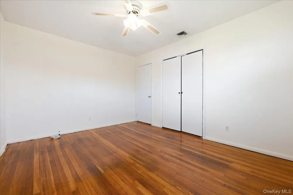 3695 Waverly Avenue Seaford, NY 11783