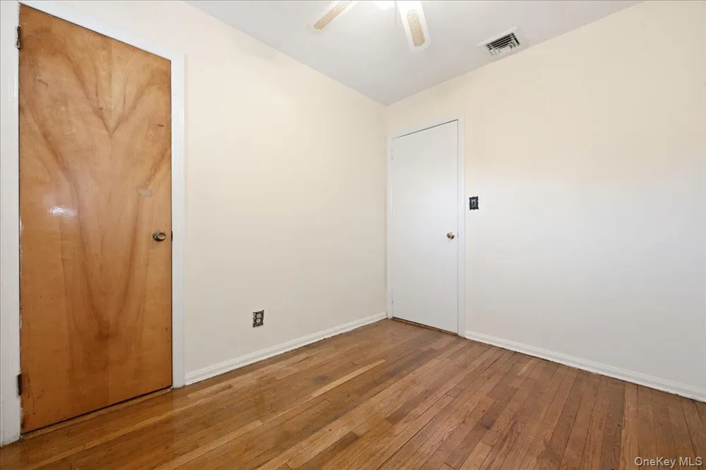 3695 Waverly Avenue Seaford, NY 11783