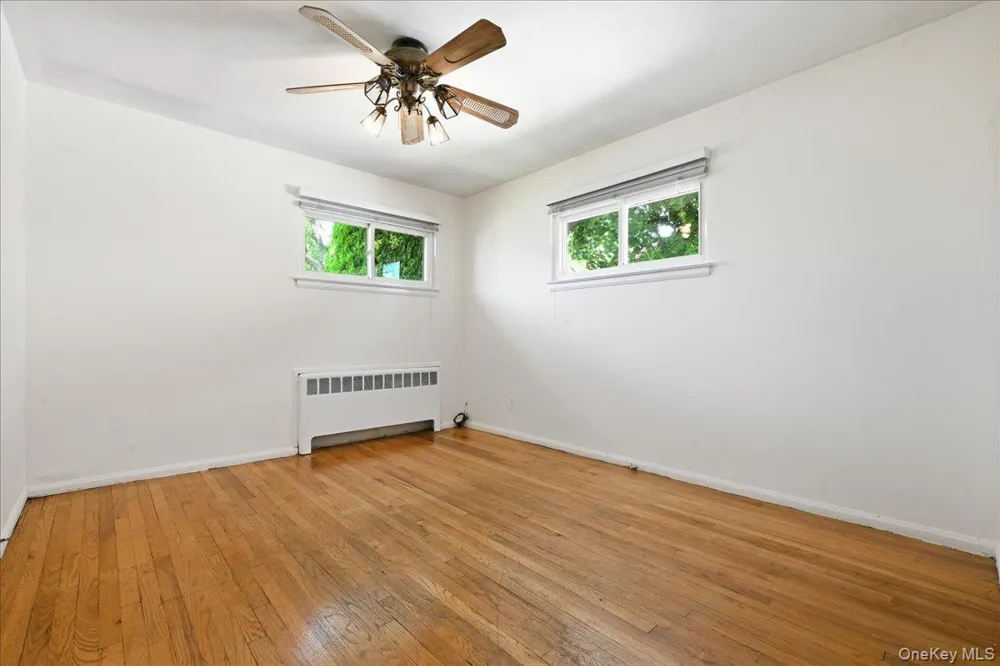 3695 Waverly Avenue Seaford, NY 11783