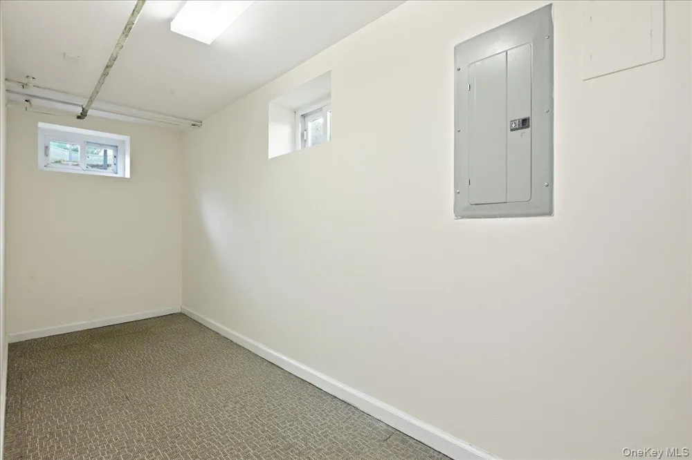 3695 Waverly Avenue Seaford, NY 11783