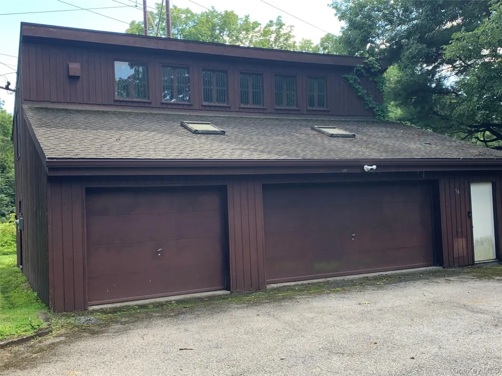 58 Ireland Drive Poughkeepsie, NY 12603
