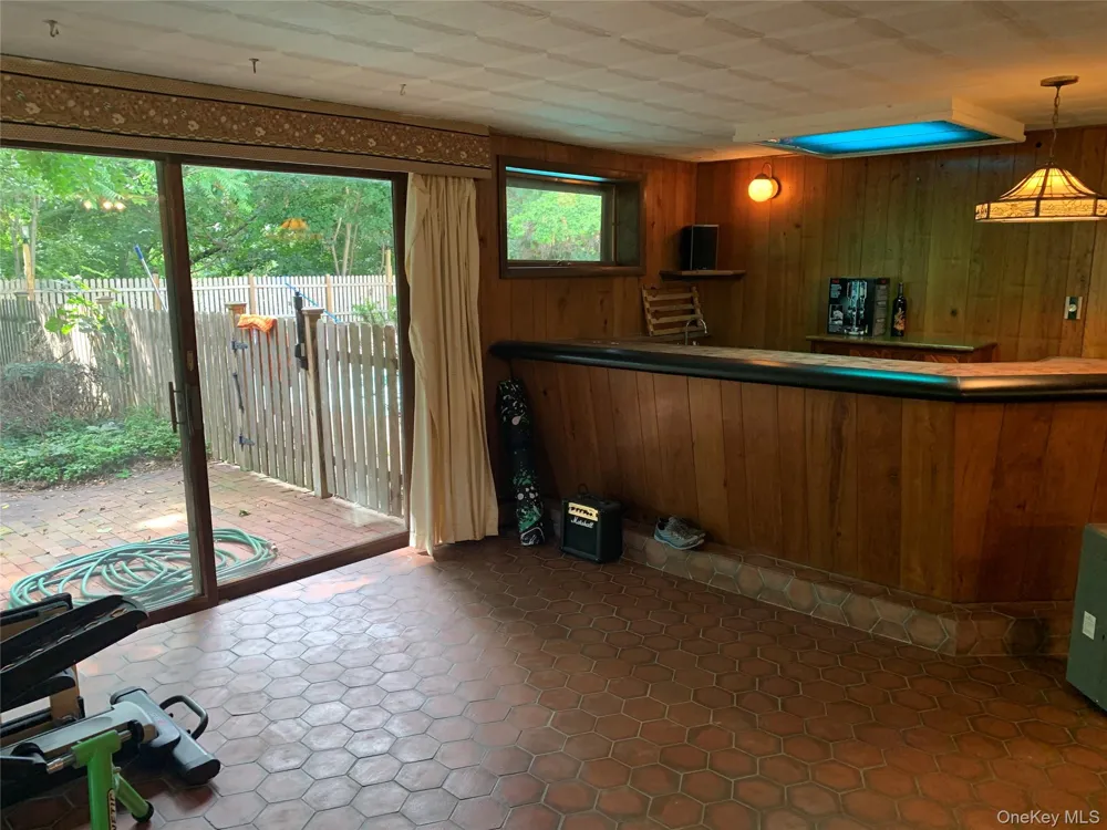 58 Ireland Drive Poughkeepsie, NY 12603