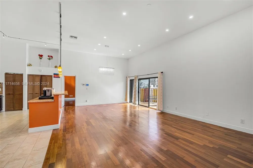 401 Leslie Drive Hallandale Beach, FL 33009