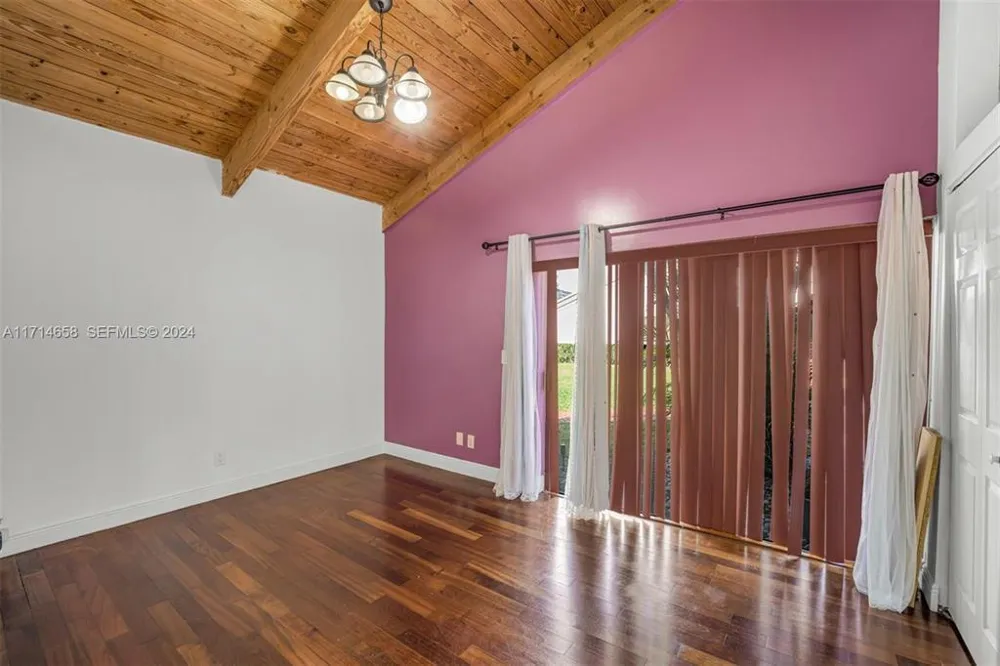 401 Leslie Drive Hallandale Beach, FL 33009