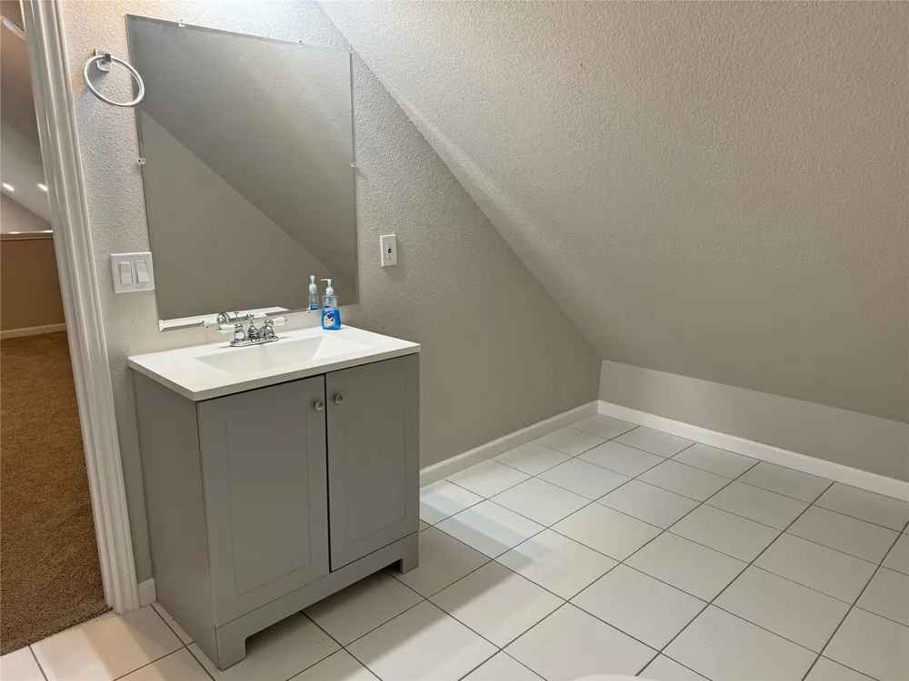 60 Acorn Lane Drive Point Blank, TX 77364