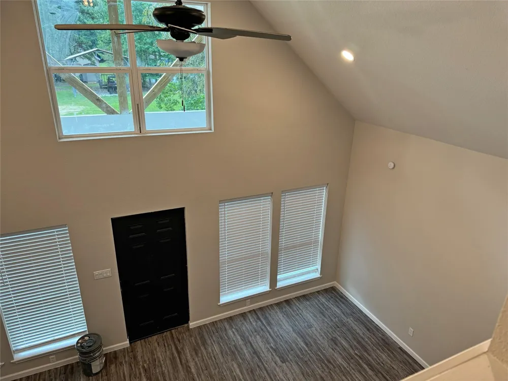 60 Acorn Lane Drive Point Blank, TX 77364