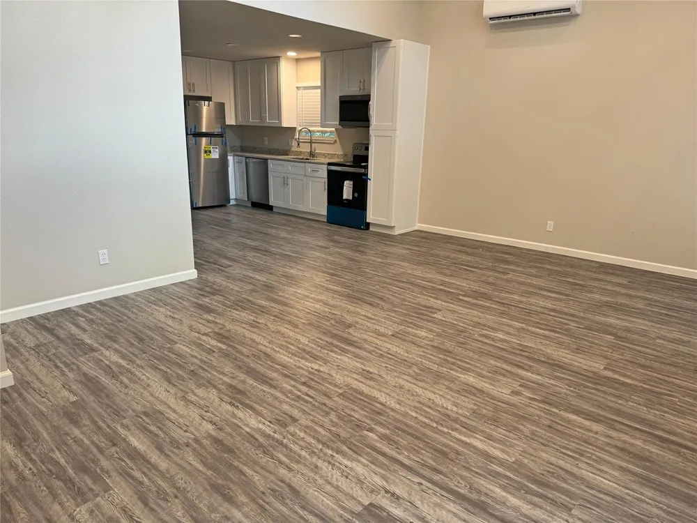 60 Acorn Lane Drive Point Blank, TX 77364