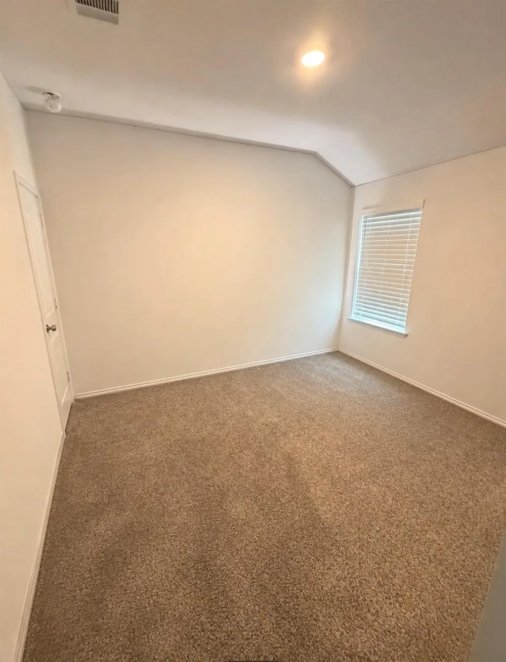 813 Brazos Trail Dayton, TX 77535