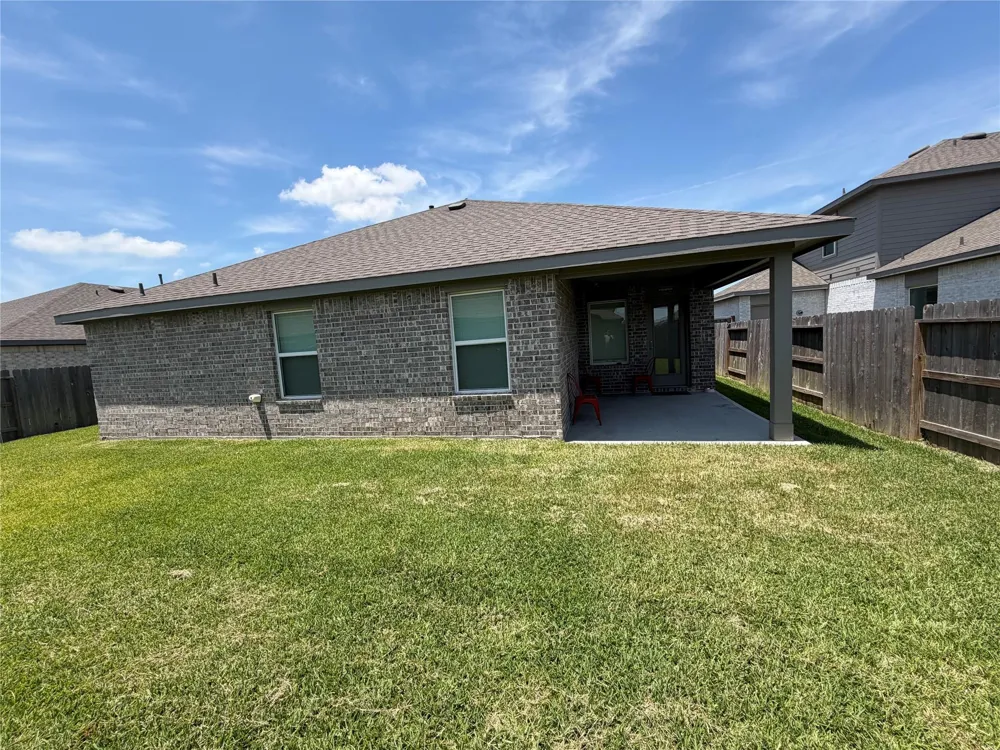 813 Brazos Trail Dayton, TX 77535