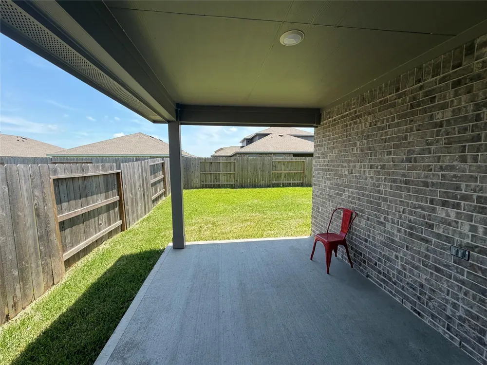 813 Brazos Trail Dayton, TX 77535