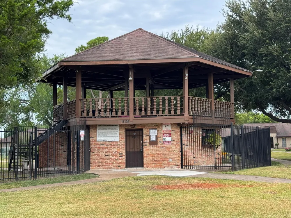12147 Sharpview Drive Houston, TX 77072