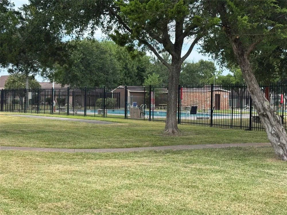 12147 Sharpview Drive Houston, TX 77072
