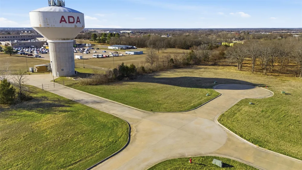 Derrick Lane Ada, OK 74820