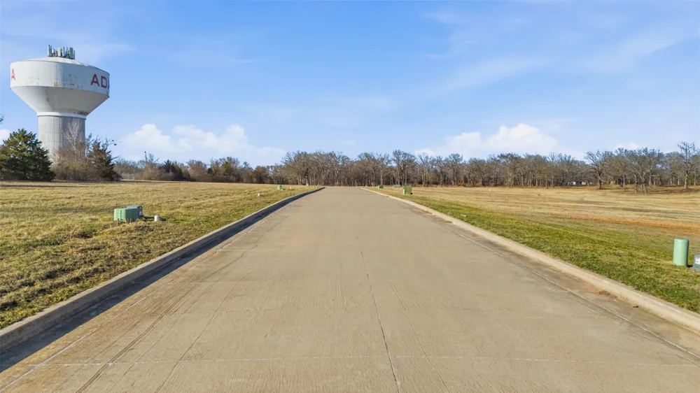 Derrick Lane Ada, OK 74820