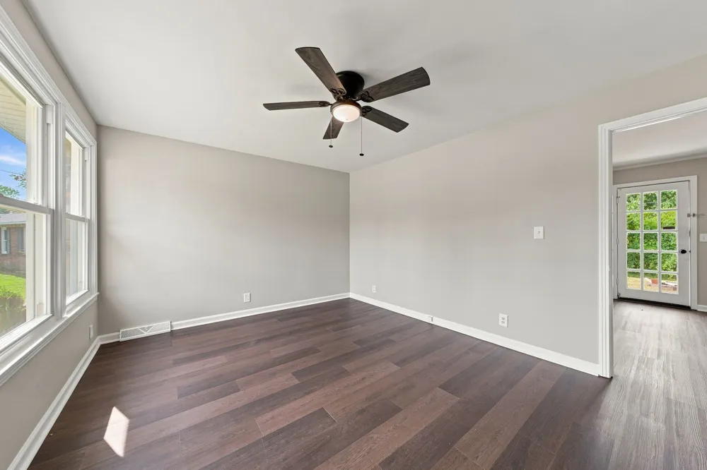 106 Winston Ct Clarksville, TN 37042