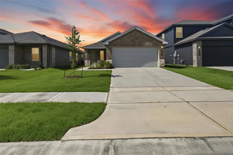 1806 Legacy Hills Drive