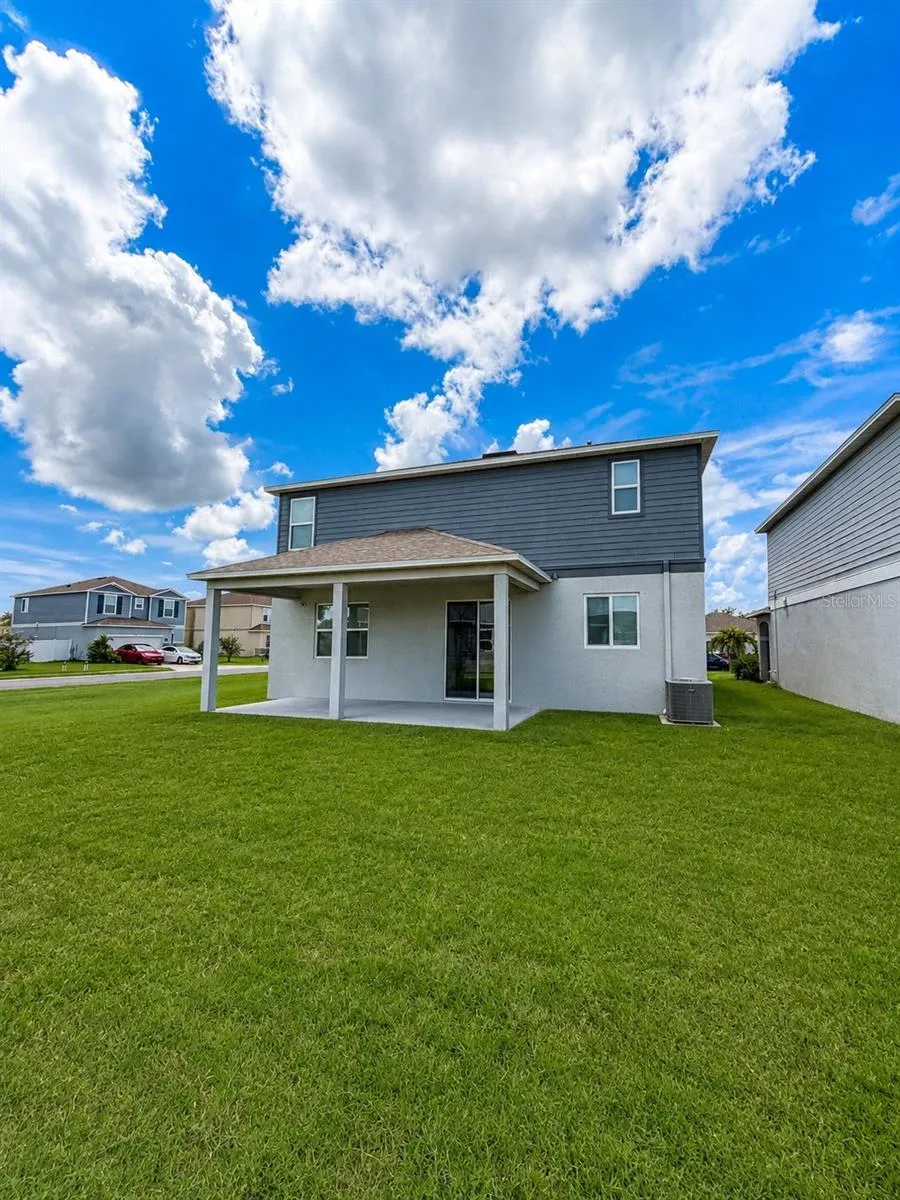 9589 SANDY BLUFFS CIRCLE Parrish, FL 34219