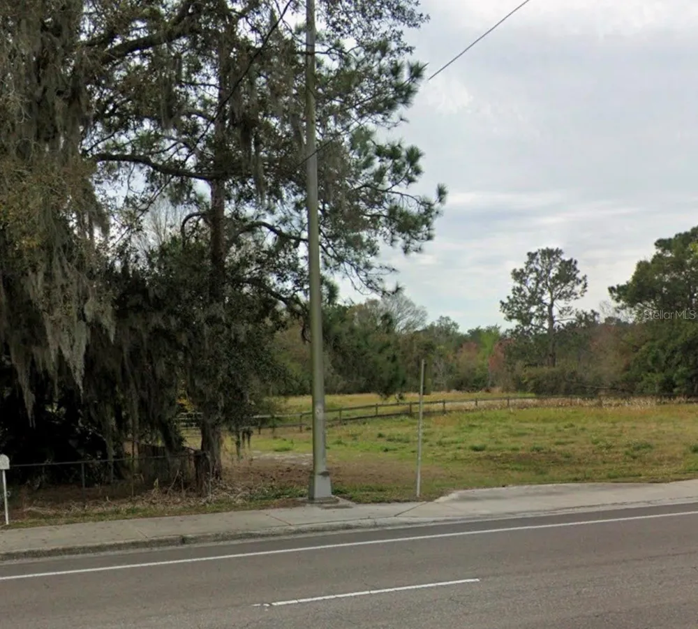 330 MARCUM ROAD Lakeland, FL 33809