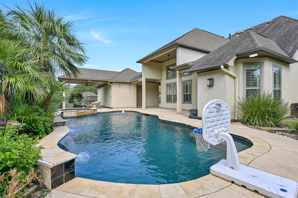 4516 Estella Court League City, TX 77573