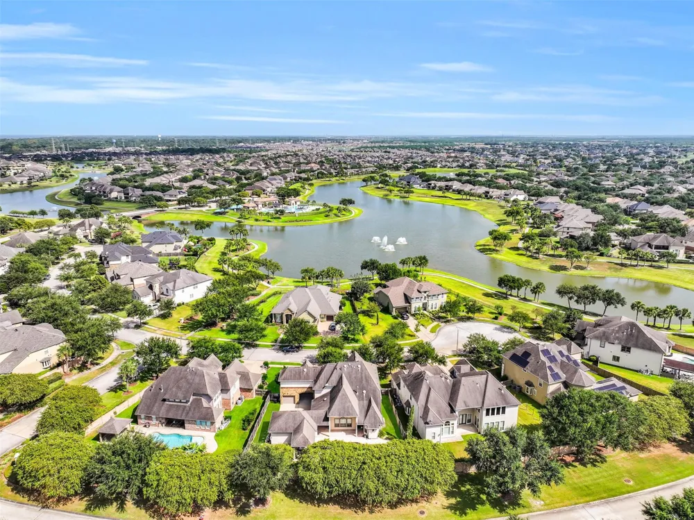4516 Estella Court League City, TX 77573