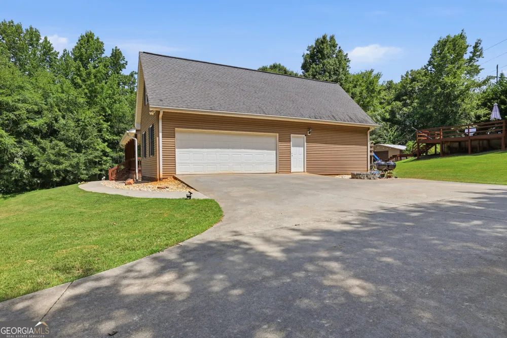 1115 Richard Bridges RD Commerce, GA 30530