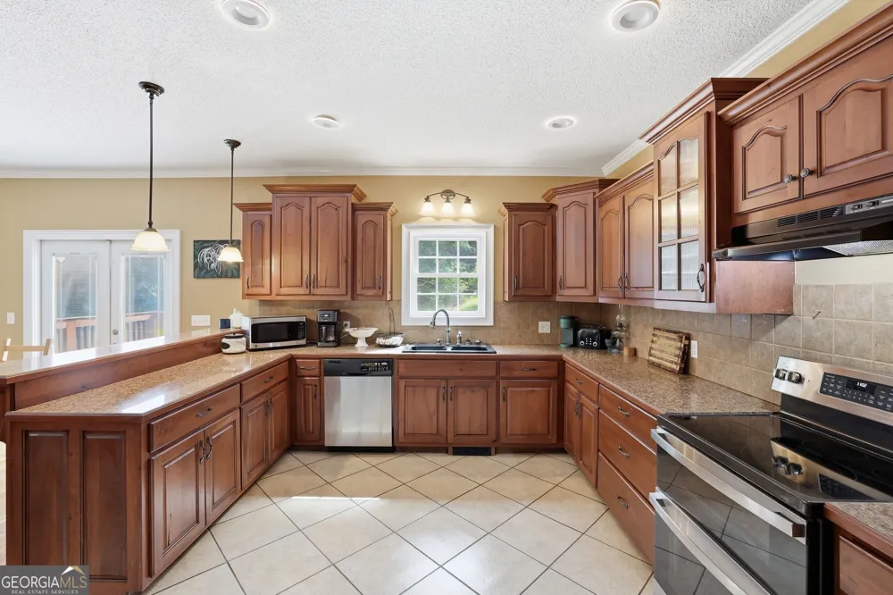 1115 Richard Bridges RD Commerce, GA 30530