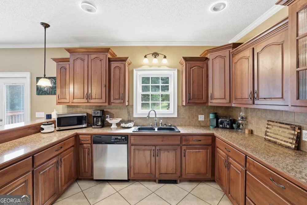 1115 Richard Bridges RD Commerce, GA 30530