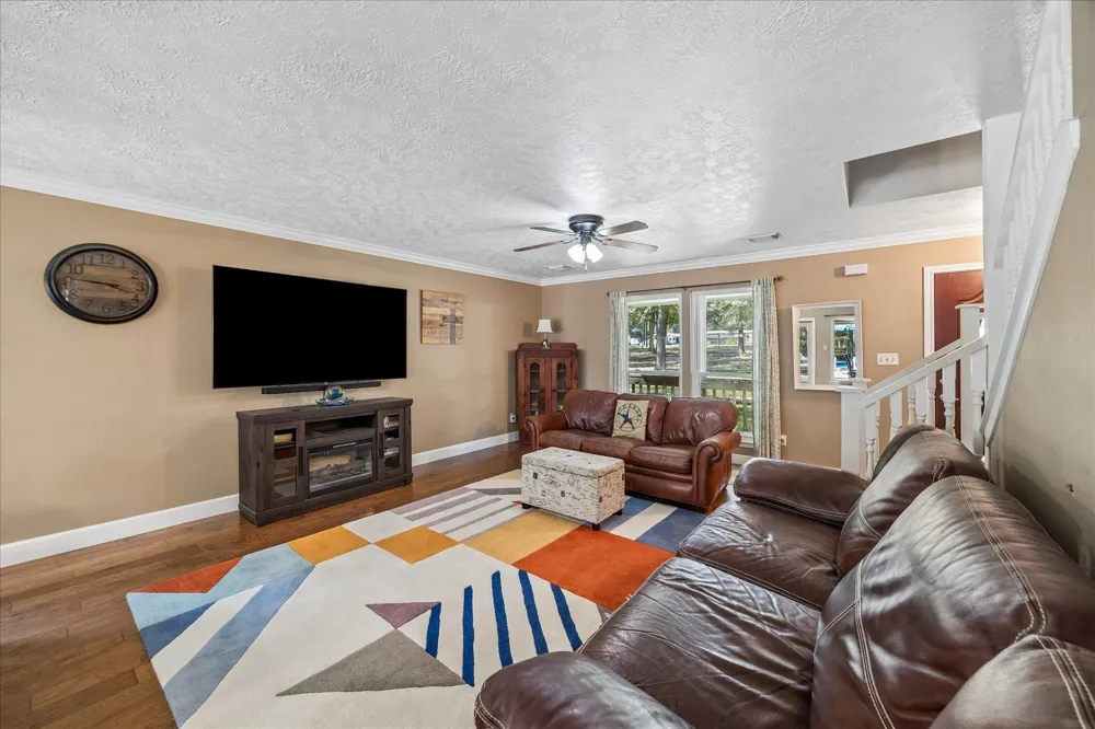 641 County Road 404 Dayton, TX 77535