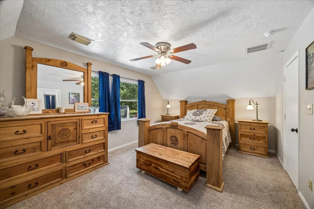 641 County Road 404 Dayton, TX 77535