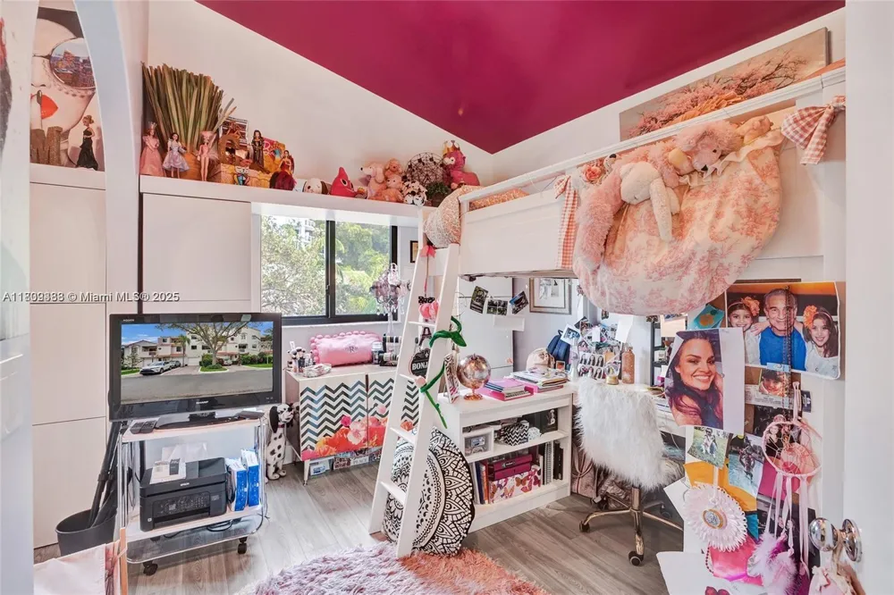 21388 Marina Cove Cir #13-G Aventura, FL 33180