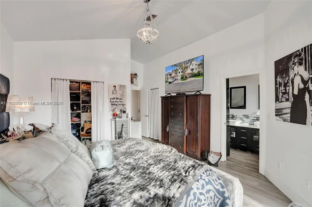21388 Marina Cove Cir #13-G Aventura, FL 33180