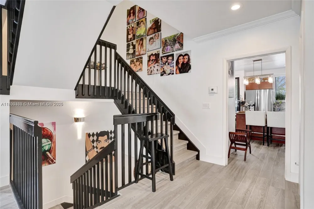 21388 Marina Cove Cir #13-G Aventura, FL 33180