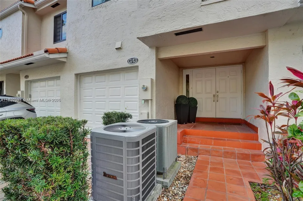 21388 Marina Cove Cir #13-G Aventura, FL 33180