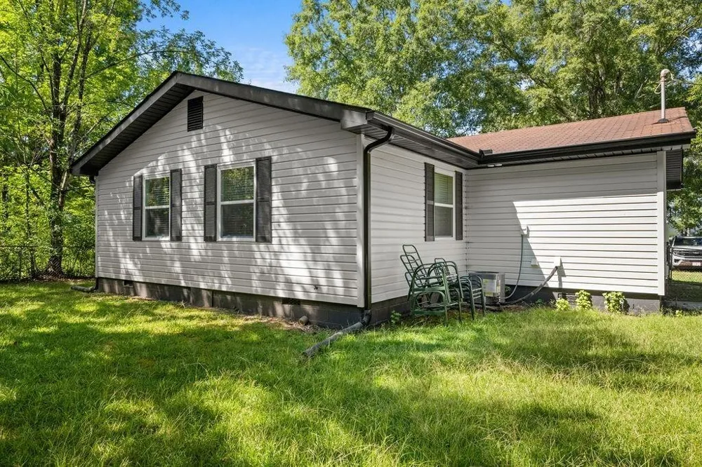 1035 County Road 40 Centre, AL 35960