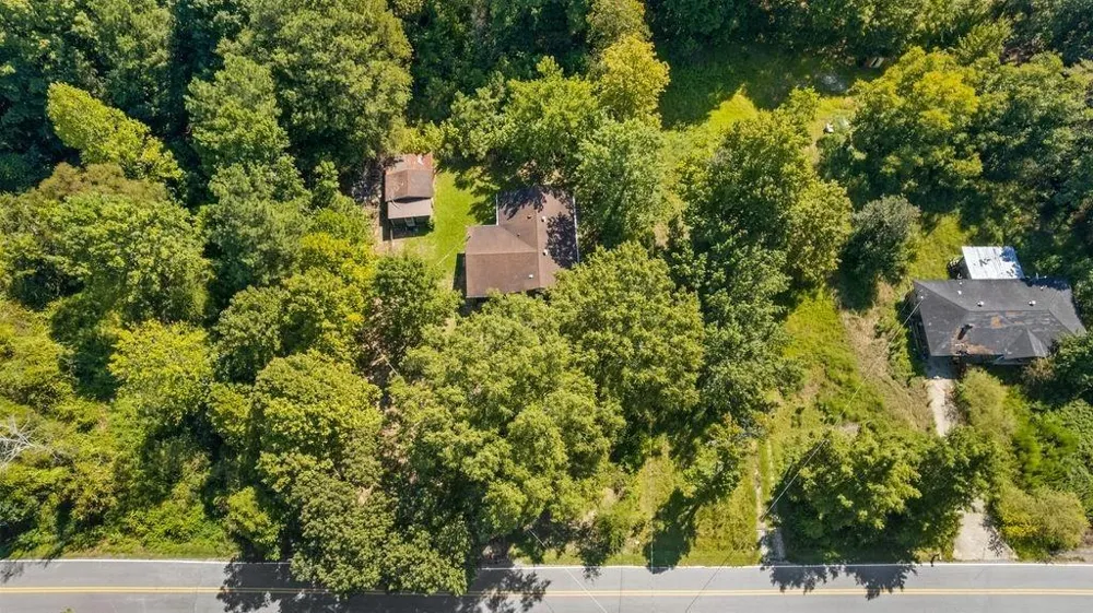 1035 County Road 40 Centre, AL 35960