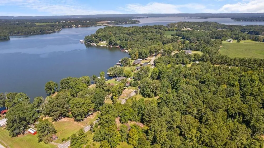 1035 County Road 40 Centre, AL 35960