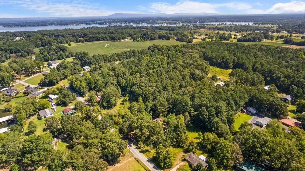1035 County Road 40 Centre, AL 35960