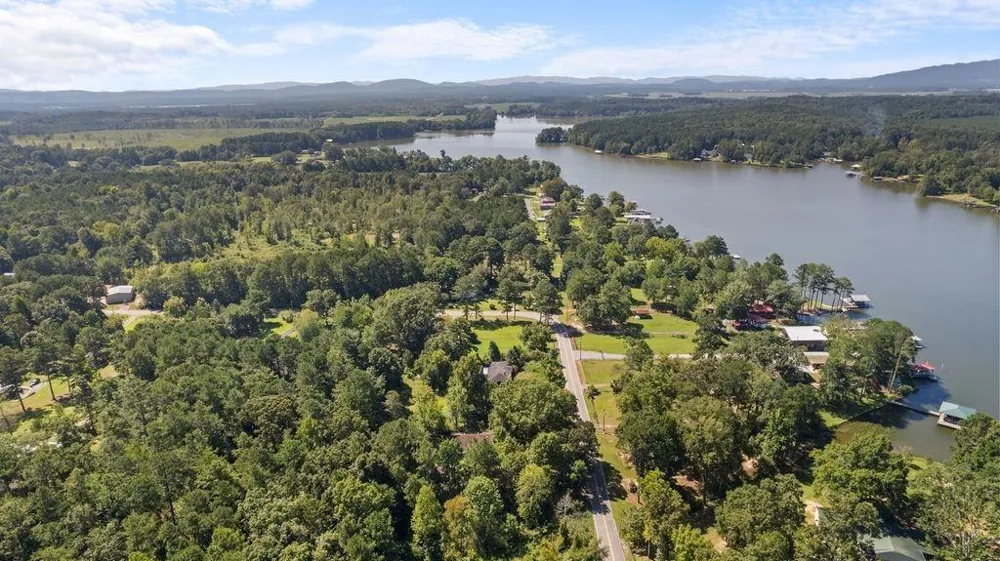 1035 County Road 40 Centre, AL 35960