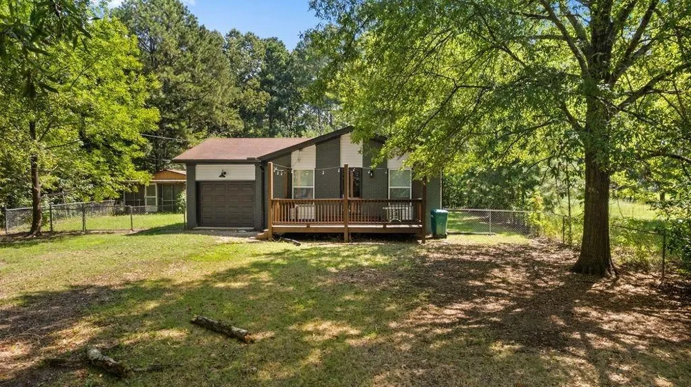 1035 County Road 40 Centre, AL 35960