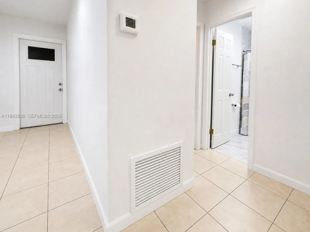2019 COLMAR AVE Sebring, FL 33870