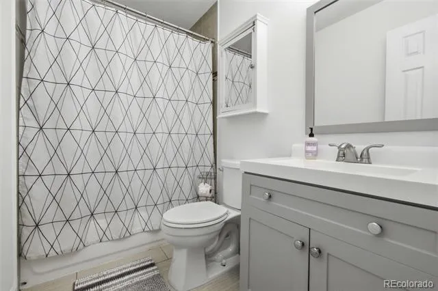 1282 S Uvalda Street Aurora, CO 80012