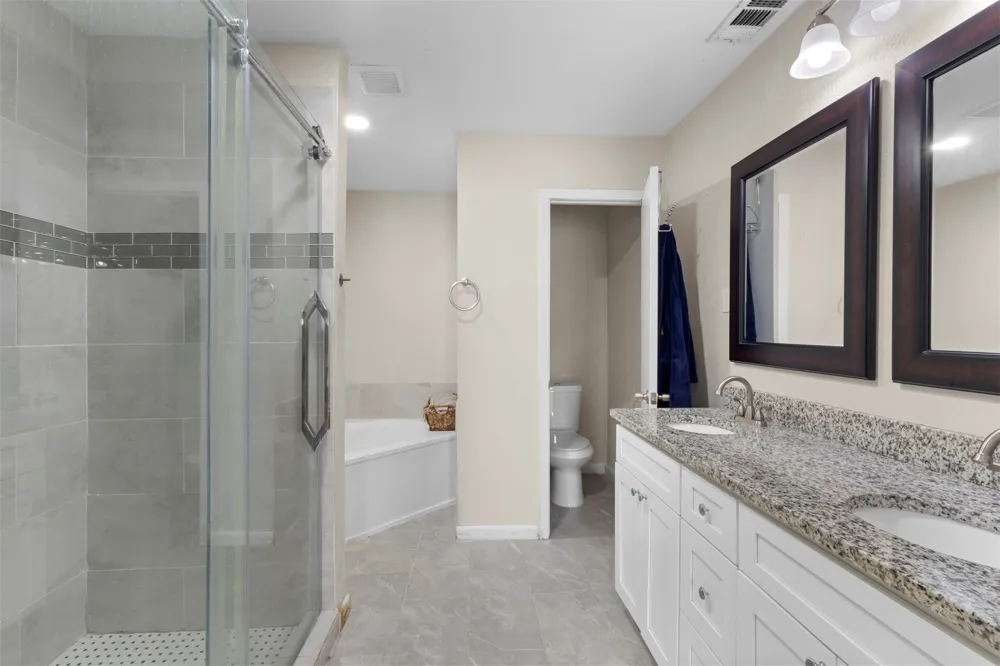 1309 Glenwood Street Grand Prairie, TX 75052