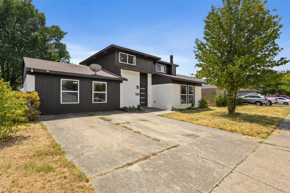 1309 Glenwood Street Grand Prairie, TX 75052